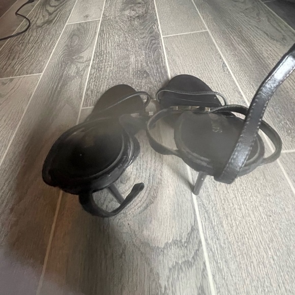 Saint Laurent Black Strappy Heels - Picture 5 of 11